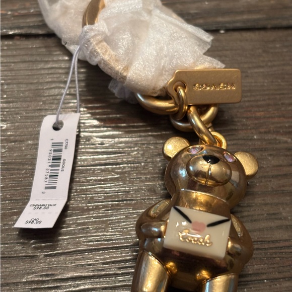 Coach - Picture 4 of 7